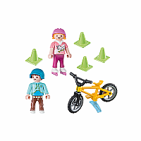 70061 Children with Skates and Bike