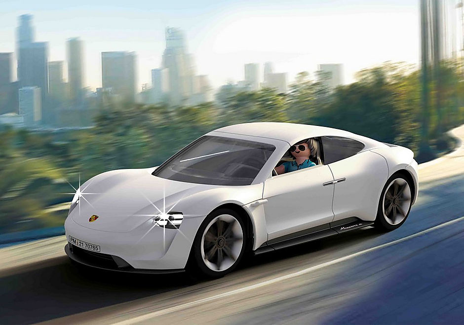 Porsche_Mission_E611aa9b2d49bf.jpg