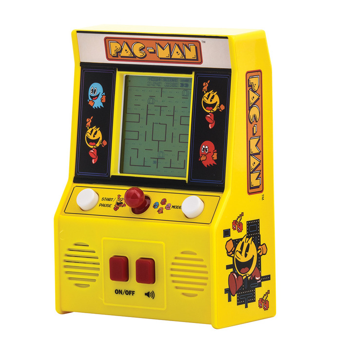 PacMan™ Retro Arcade Game Raff and Friends